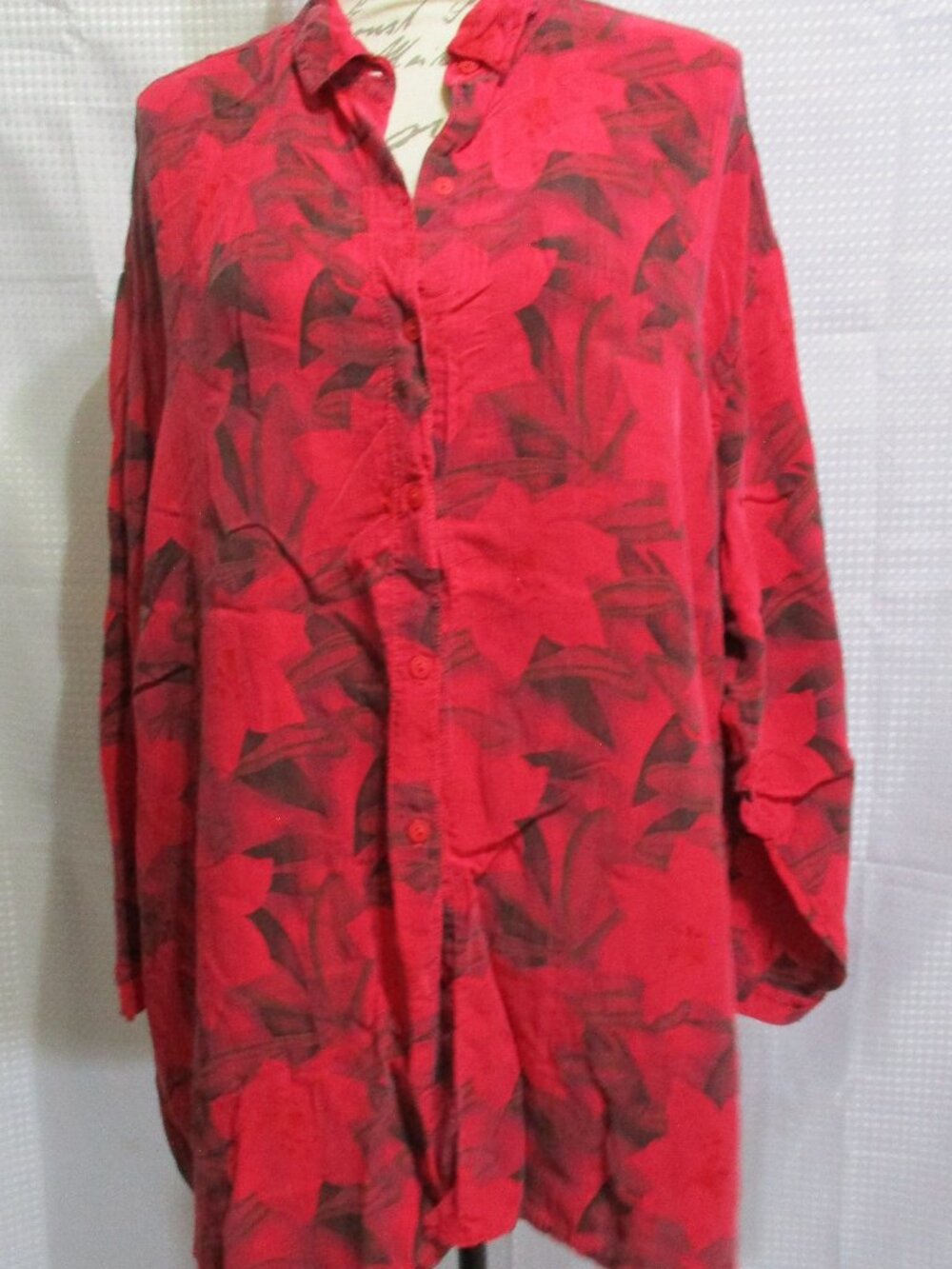 Vintage Tianello  Red & Black Floral Print 100% Rayon Button Up Collared Top 3X
